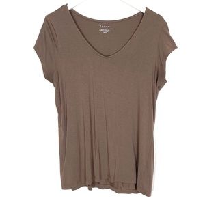 Tahari Tee